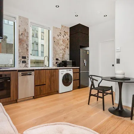 Victoria Street Apartments By Urban Rest